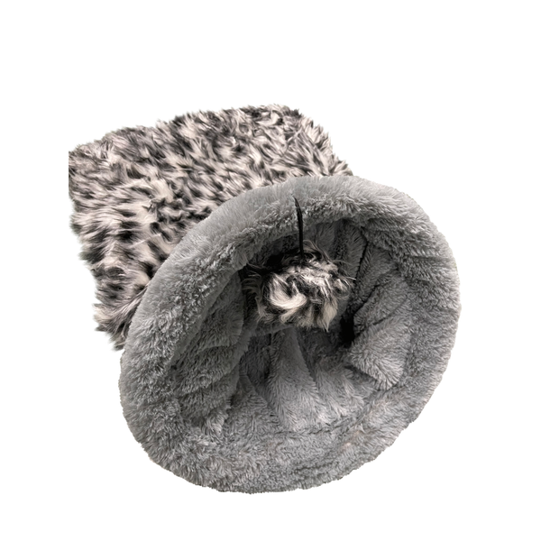 Afbeelding Adori Slaapzak Mila - Kattenbed - Ø30x53 cm Grijs Print door Petsplace.nl
